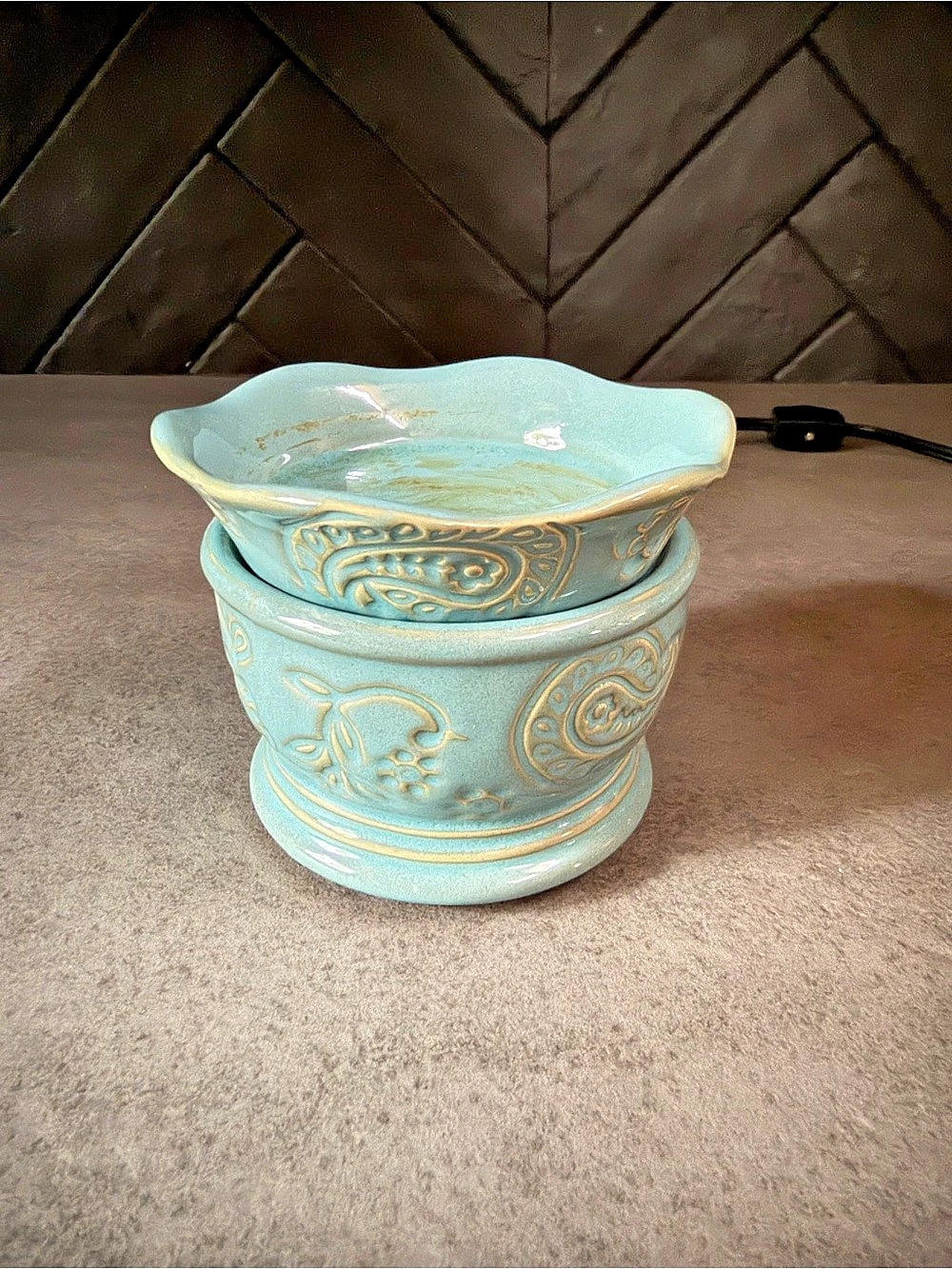 Scentsy Carrey Element Warmer Blue Ceramic Decor